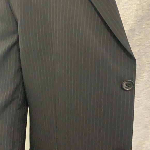 ⭐️SOLD⭐️Suit - Picture 6 of 8